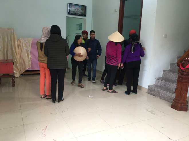 Vụ chồng sát hại vợ và 2 con gái: Nhiều người xót xa tiễn đưa 3 nạn nhân